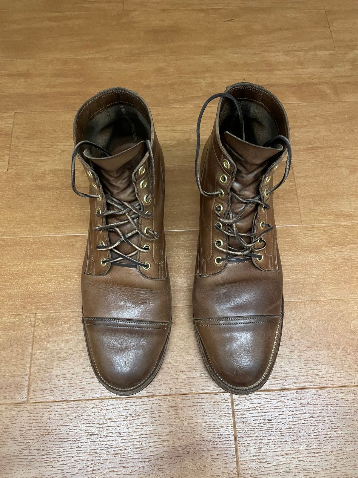 Photo by Ata_Deniz on March 5, 2023 of the Viberg Service Boot in Horween Natural Chromexcel.