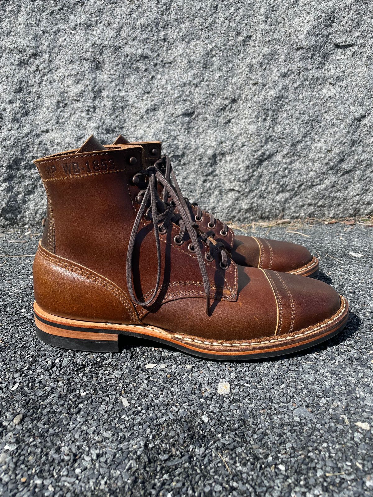 Photo by Ata_Deniz on October 1, 2023 of the White's MP-Sherman Toe Cap in Horween Cinnamon Waxed Flesh.