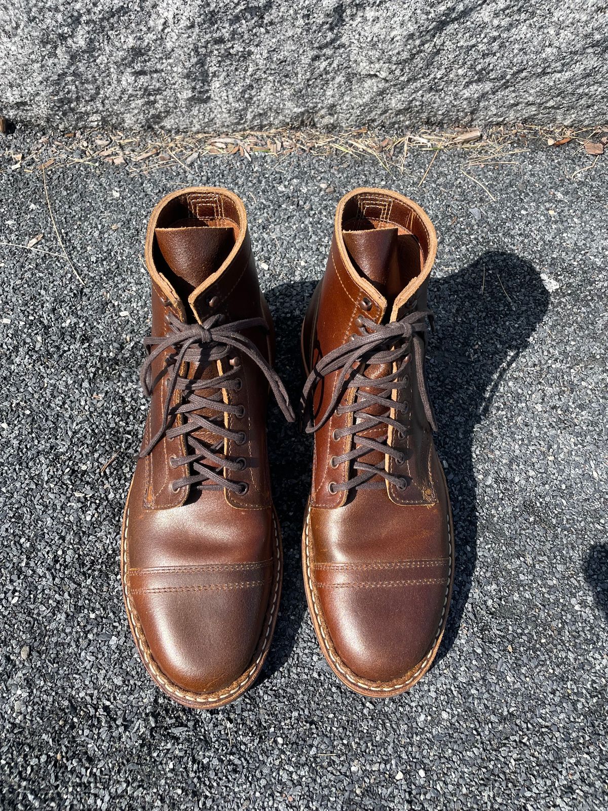 Photo by Ata_Deniz on October 1, 2023 of the White's MP-Sherman Toe Cap in Horween Cinnamon Waxed Flesh.