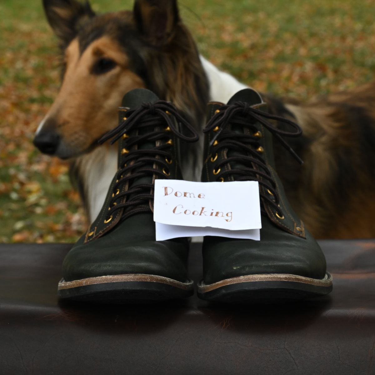 Photo by pink on November 4, 2025 of the Østmo x Iron Boots Drop 12: Type I in Maryam Dark Green Hand-Dyed Horsehide.