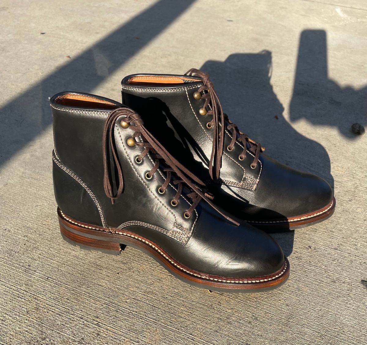 Photo by artlines04 on October 8, 2023 of the Caswell Boot Company Lisbon in Horween Black Chromexcel.