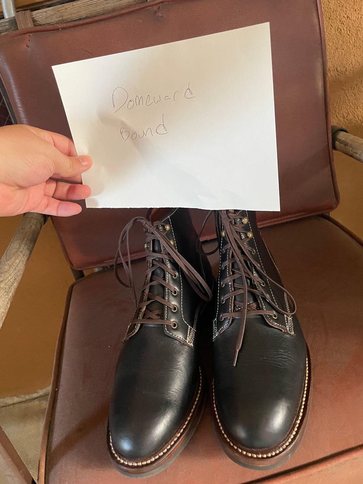 Photo by artlines04 on October 8, 2023 of the Caswell Boot Company Lisbon in Horween Black Chromexcel.