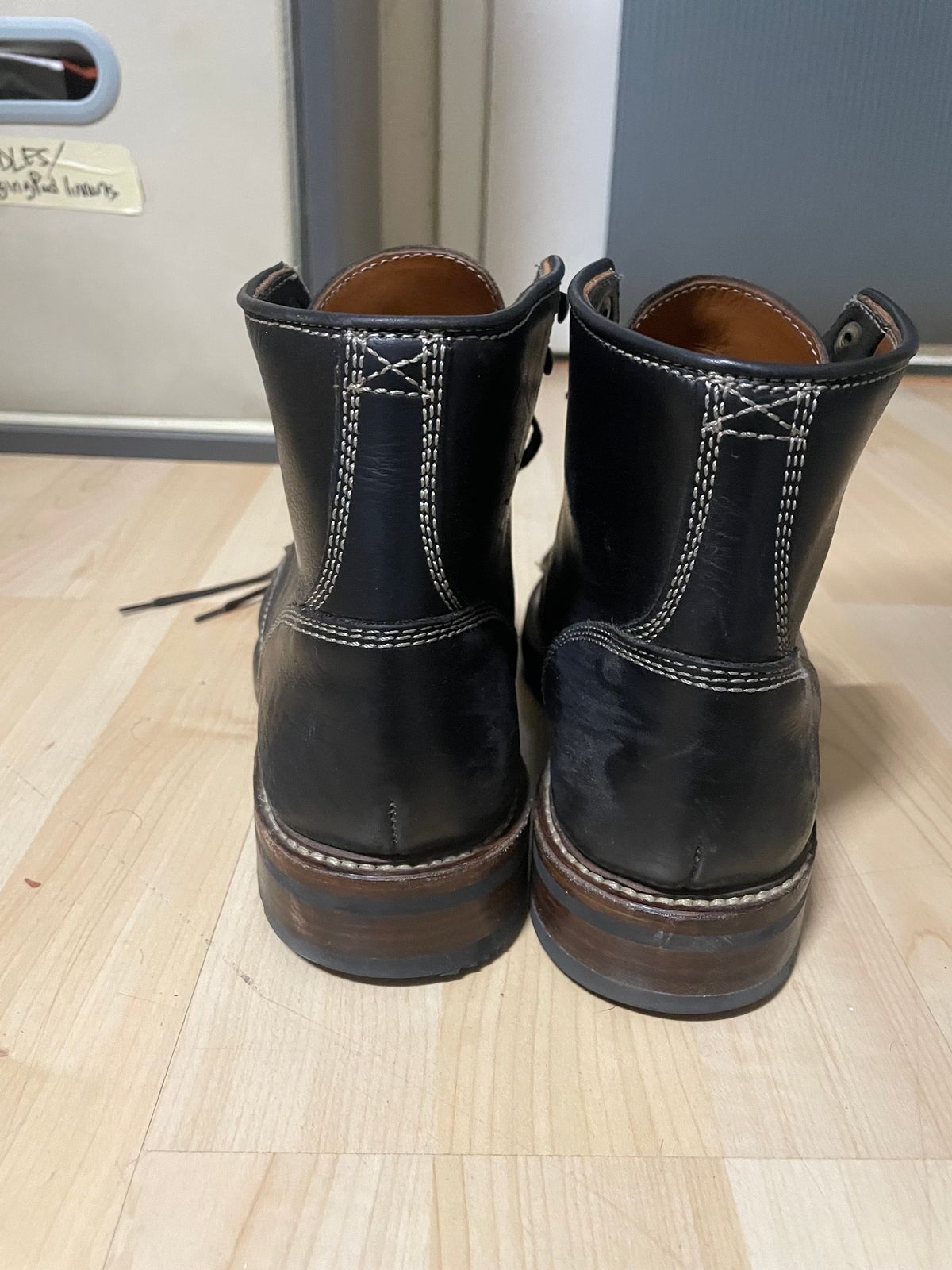 Photo by artlines04 on November 4, 2023 of the Caswell Boot Company Lisbon in Horween Black Chromexcel.