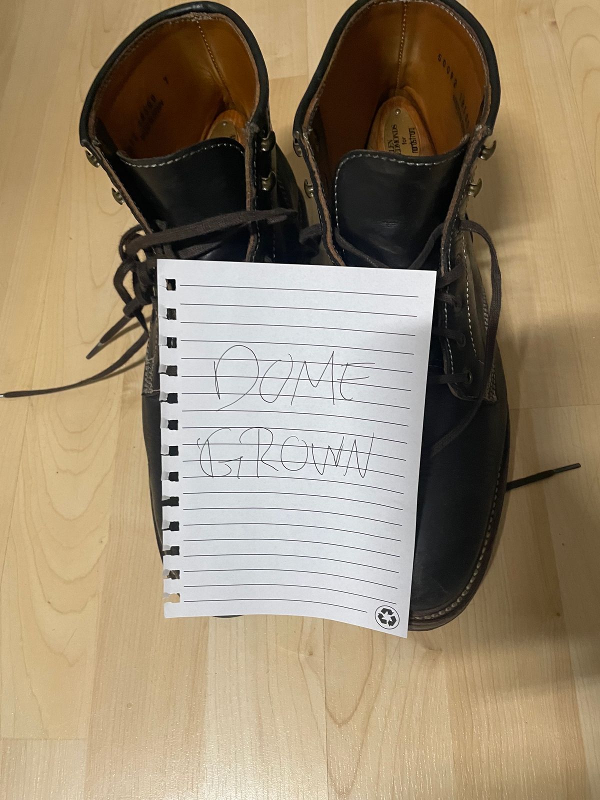 Photo by artlines04 on November 4, 2023 of the Caswell Boot Company Lisbon in Horween Black Chromexcel.