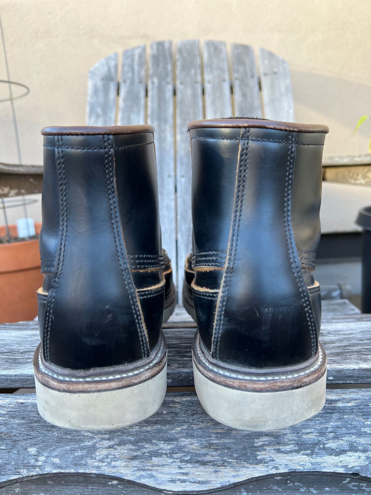 Photo by kenyhaves on November 2, 2024 of the Luosjiet Rural Moctoe Boot in Black Teacore OTA cowhide.