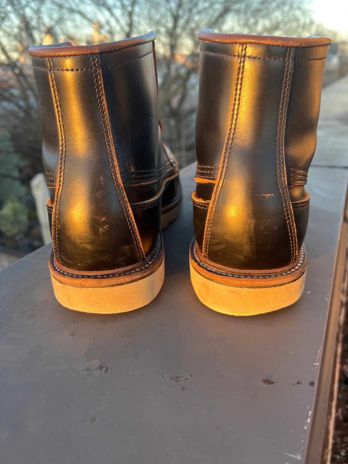Photo by kenyhaves on April 1, 2025 of the Luosjiet Rural Moctoe Boot in Black Teacore OTA cowhide.