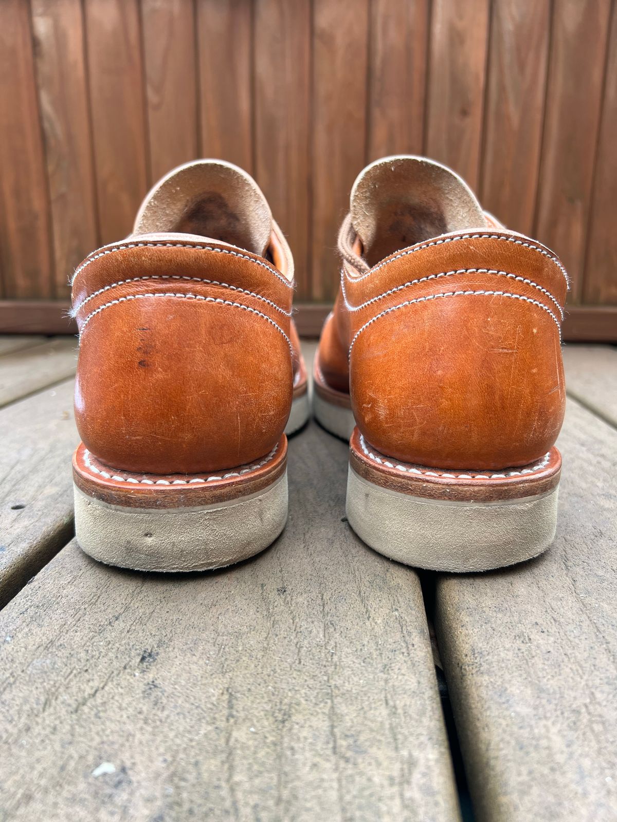 Photo by kenyhaves on November 1, 2022 of the Zerrows Boneakers Low in Light Brown Douglas.