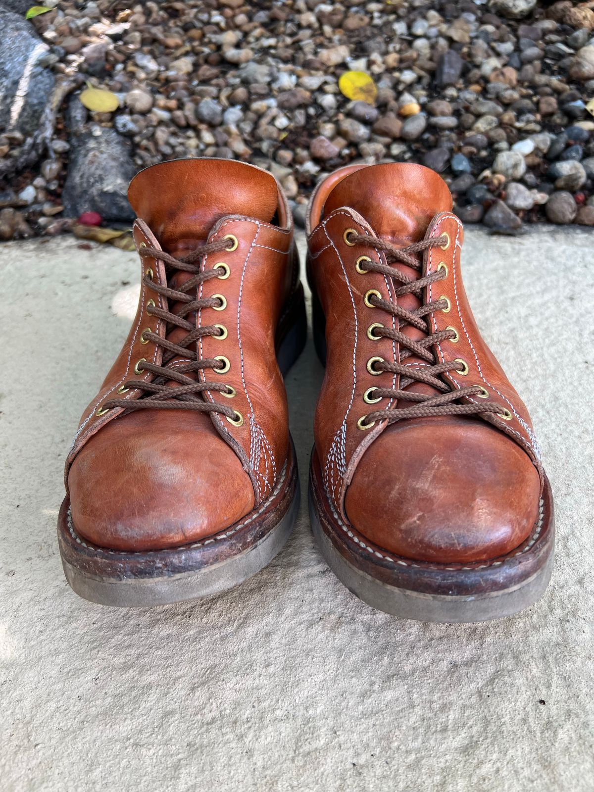 Photo by kenyhaves on December 2, 2022 of the Zerrows Boneakers Low in Light Brown Douglas.