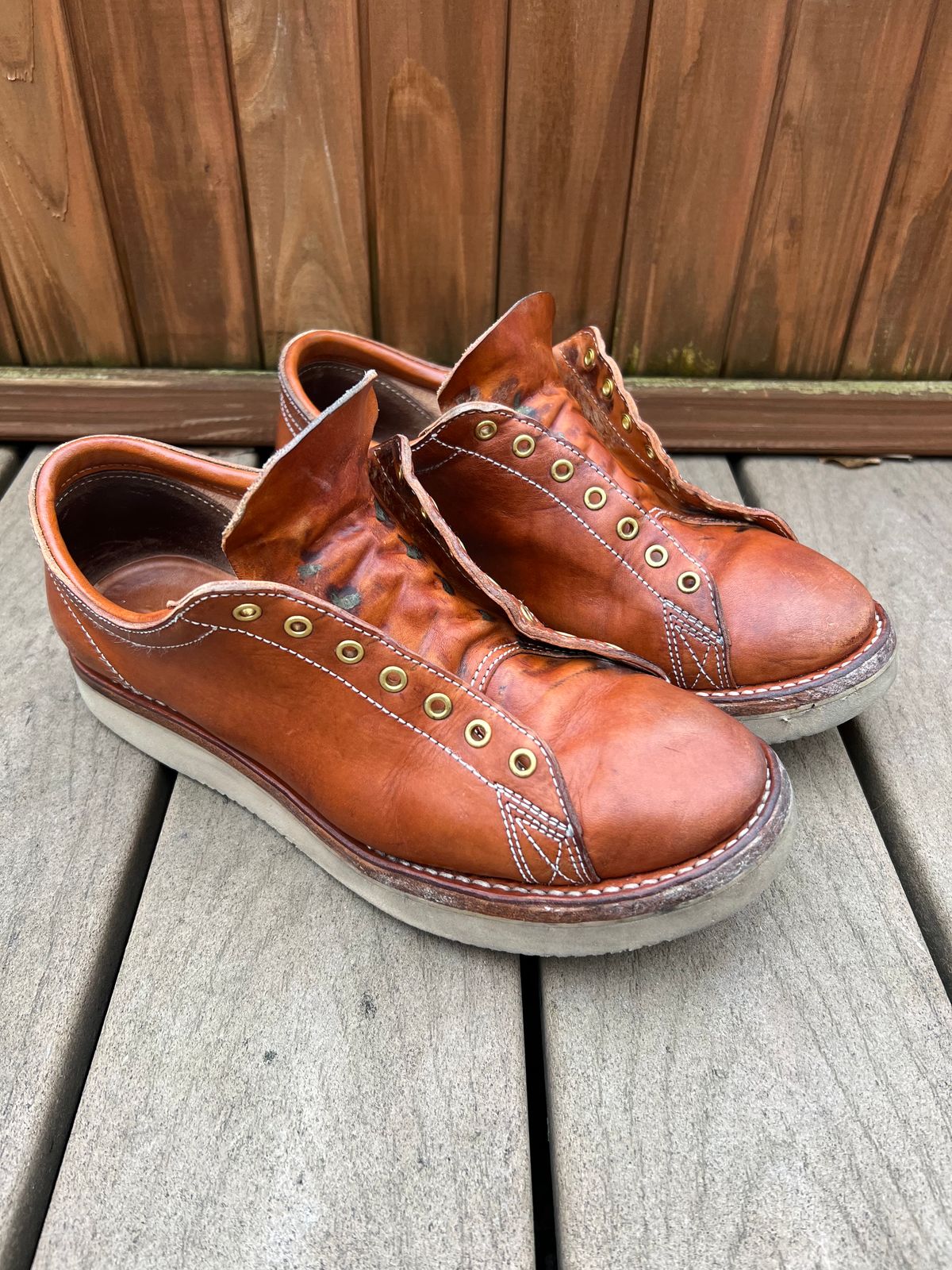 Photo by kenyhaves on December 11, 2022 of the Zerrows Boneakers Low in Light Brown Douglas.