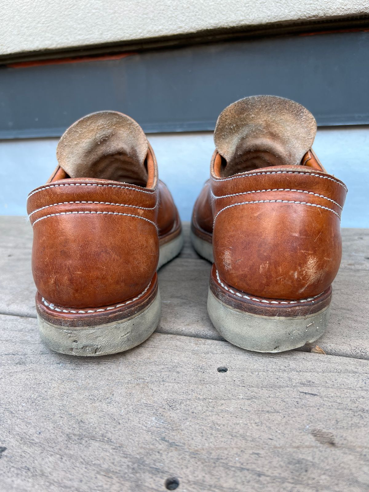 Photo by kenyhaves on January 1, 2023 of the Zerrows Boneakers Low in Light Brown Douglas.