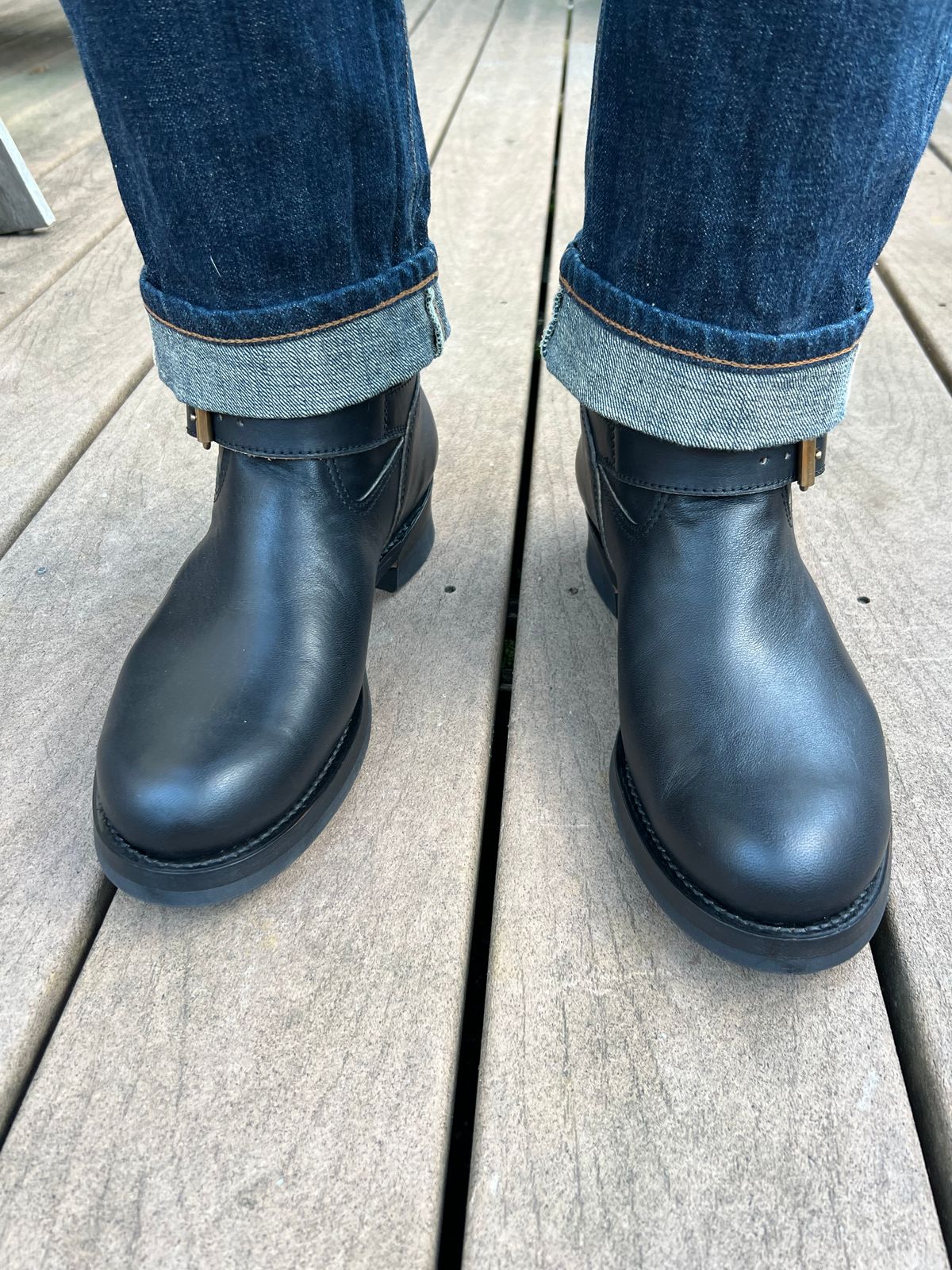 Photo by kenyhaves on October 1, 2024 of the Y'2 Leather Engineer Boot in Sumi Dyed Horse.