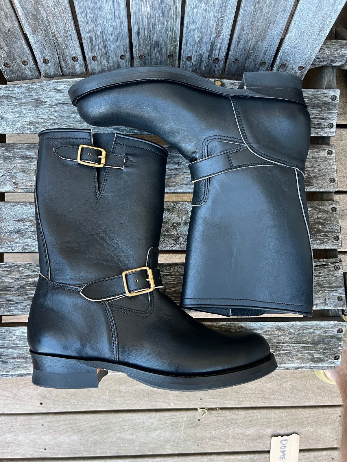 Photo by kenyhaves on October 1, 2024 of the Y'2 Leather Engineer Boot in Sumi Dyed Horse.