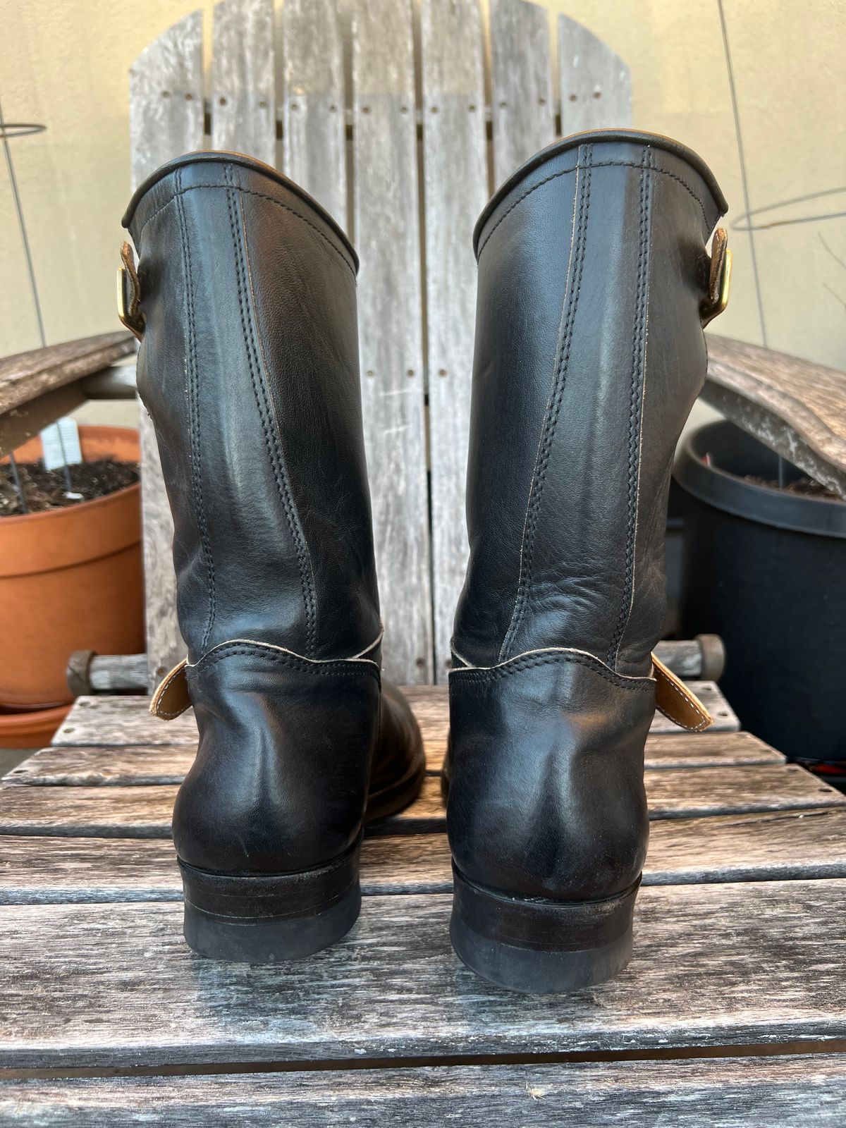 Photo by kenyhaves on April 1, 2025 of the Y'2 Leather Engineer Boot in Sumi Dyed Horse.