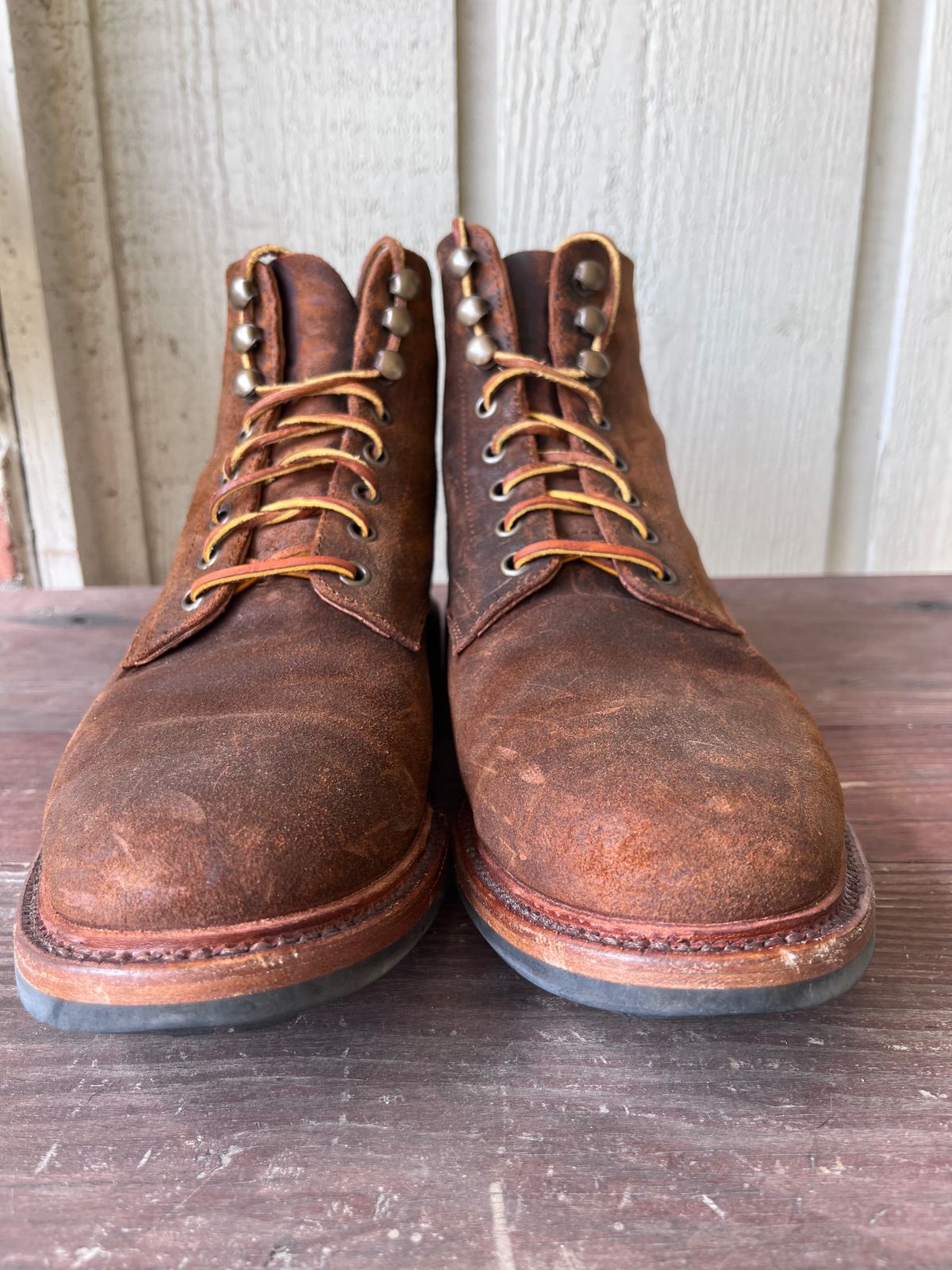 Photo by Alexanderp1 on November 5, 2023 of the Parkhurst The Allen in Rust Waxy.