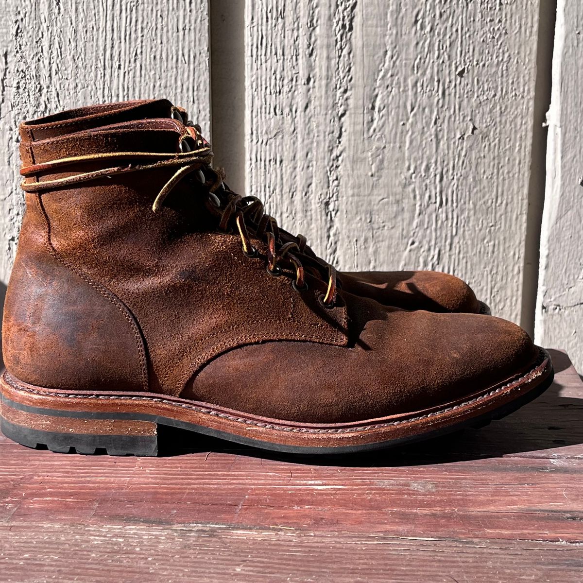 Photo by Alexanderp1 on December 3, 2023 of the Parkhurst The Allen in Rust Waxy.