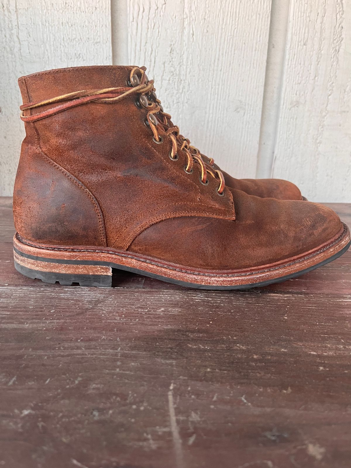 Photo by Alexanderp1 on April 3, 2024 of the Parkhurst The Allen in Rust Waxy.