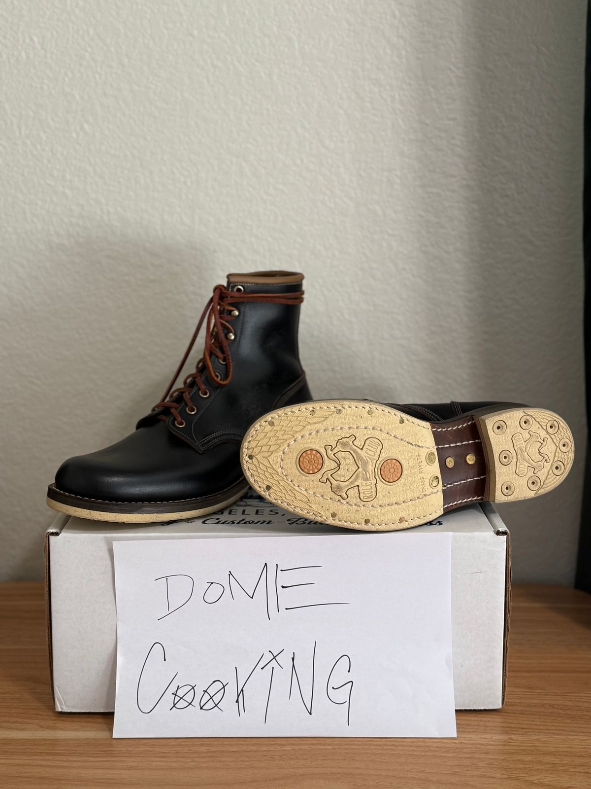 Photo by medusamachine on November 1, 2025 of the Role Club Underdogs in Horween Black Chromexcel.