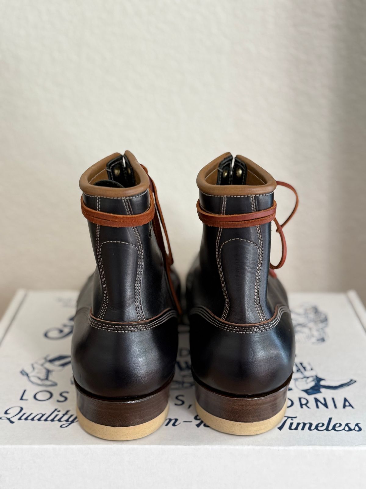 Photo by medusamachine on November 1, 2025 of the Role Club Underdogs in Horween Black Chromexcel.