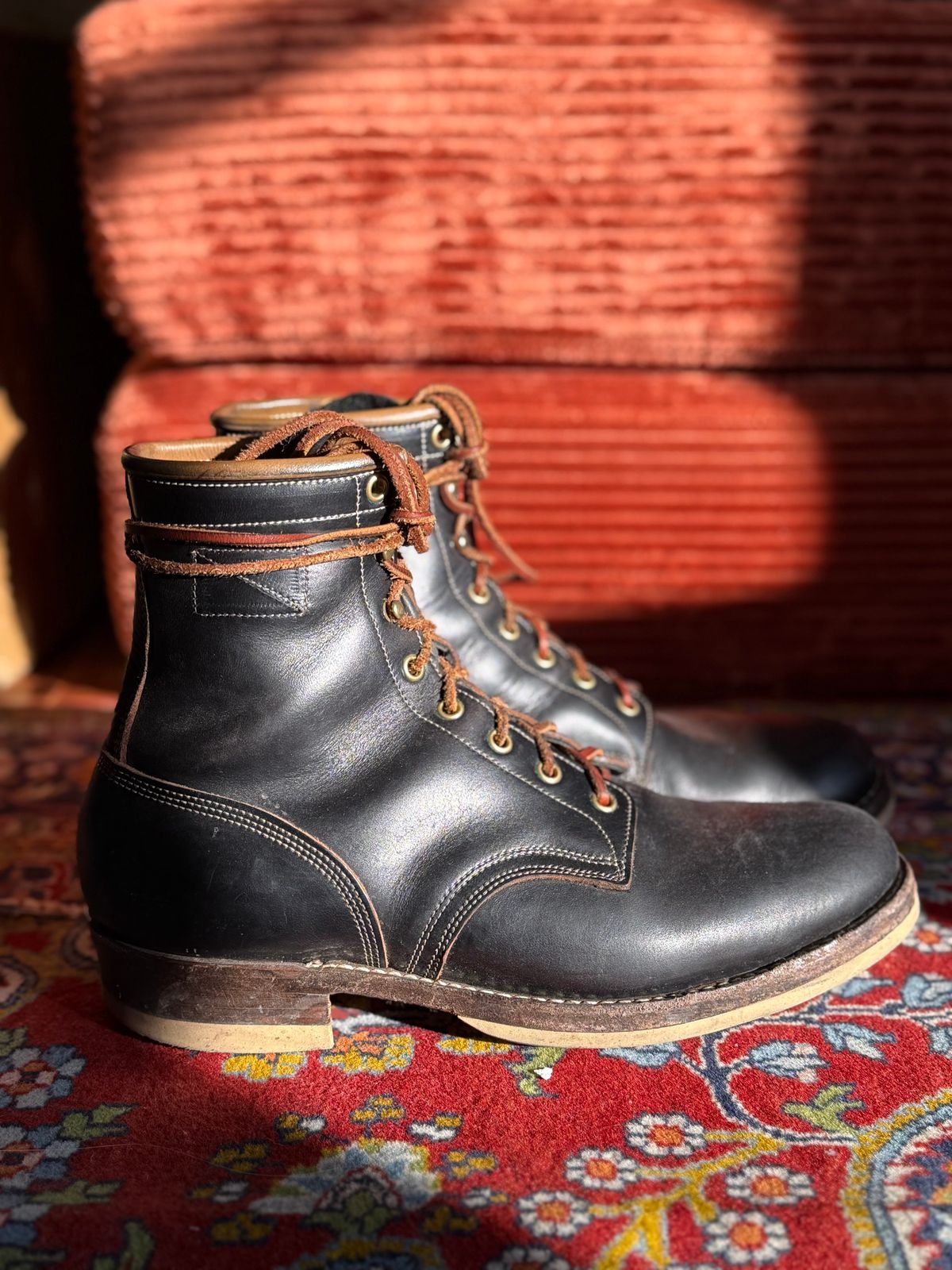 Photo by medusamachine on February 5, 2026 of the Role Club Underdogs in Horween Black Chromexcel.