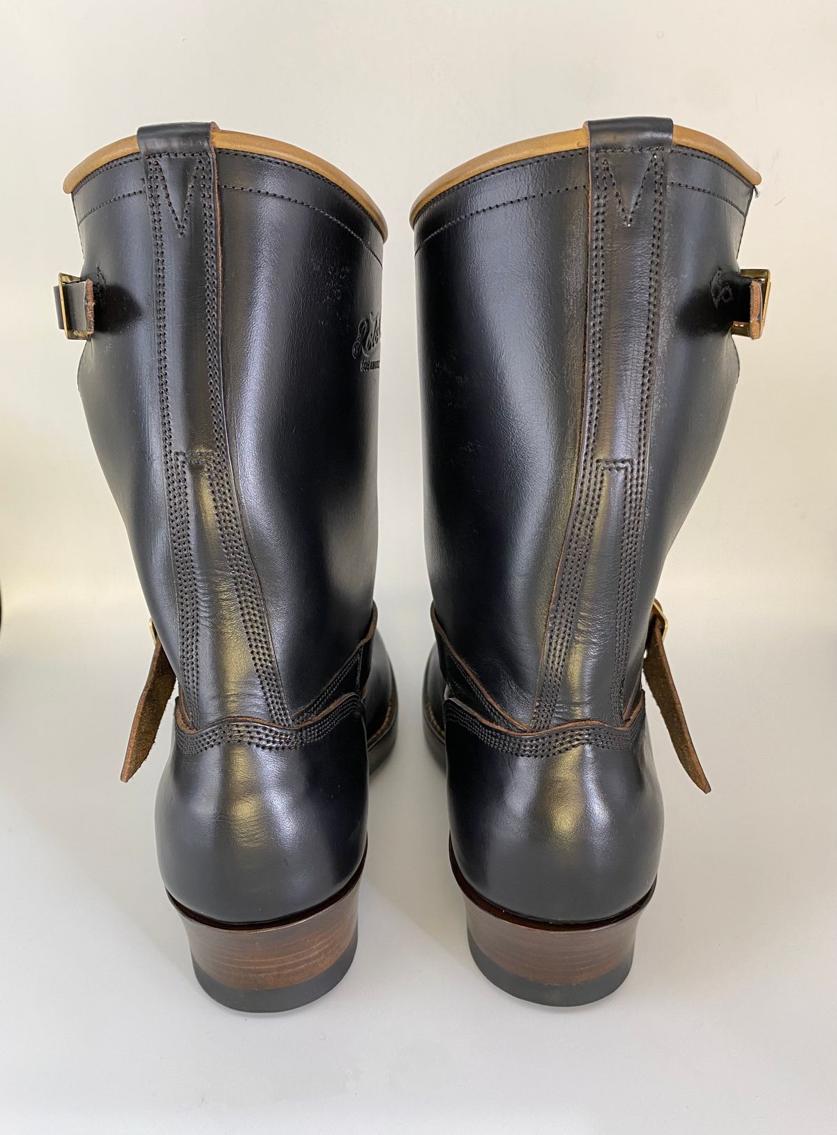 Photo by medusamachine on October 1, 2024 of the Role Club Engineer Boots in Horween Black Chromexcel.