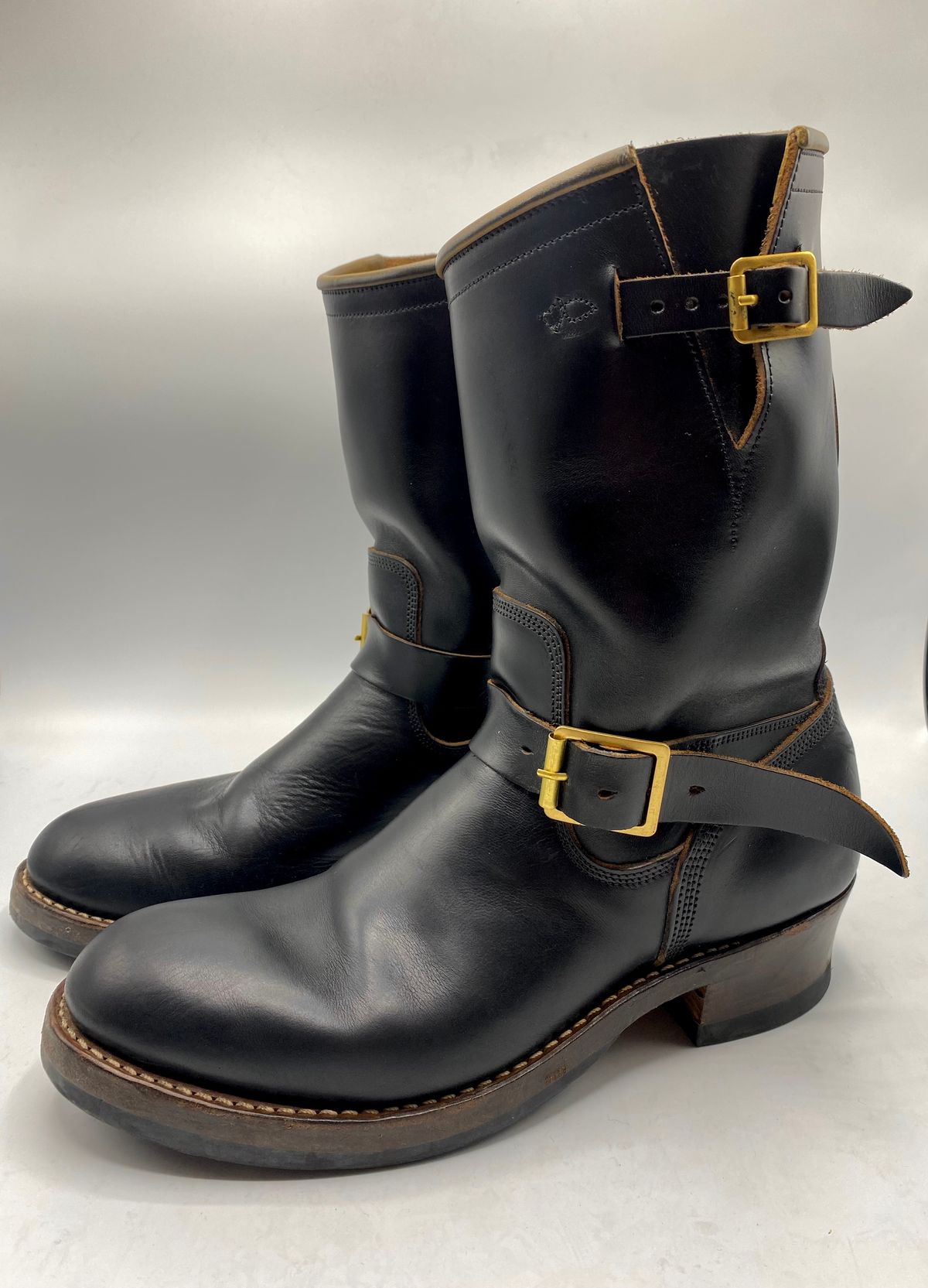 Photo by medusamachine on December 6, 2024 of the Role Club Engineer Boots in Horween Black Chromexcel.