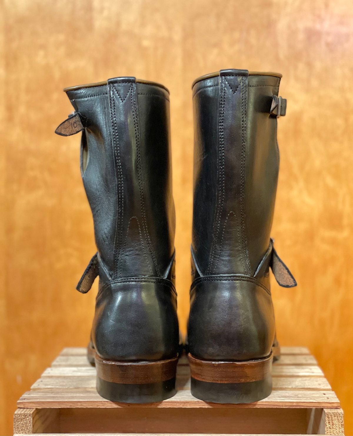 Photo by medusamachine on October 1, 2023 of the Mister Freedom Road Champ in Black Veg-Tanned Cowhide.