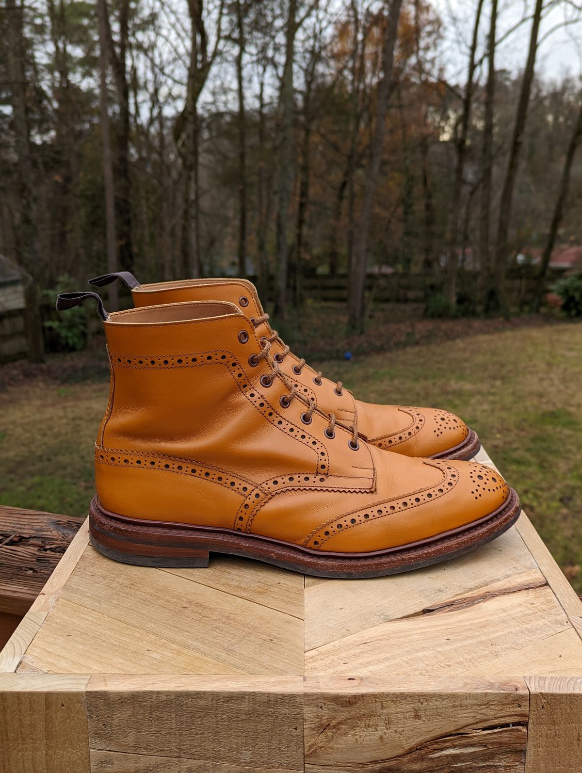 Photo by jrlyons21 on December 4, 2022 of the Tricker's Stow Country Boot in Acorn Antique.