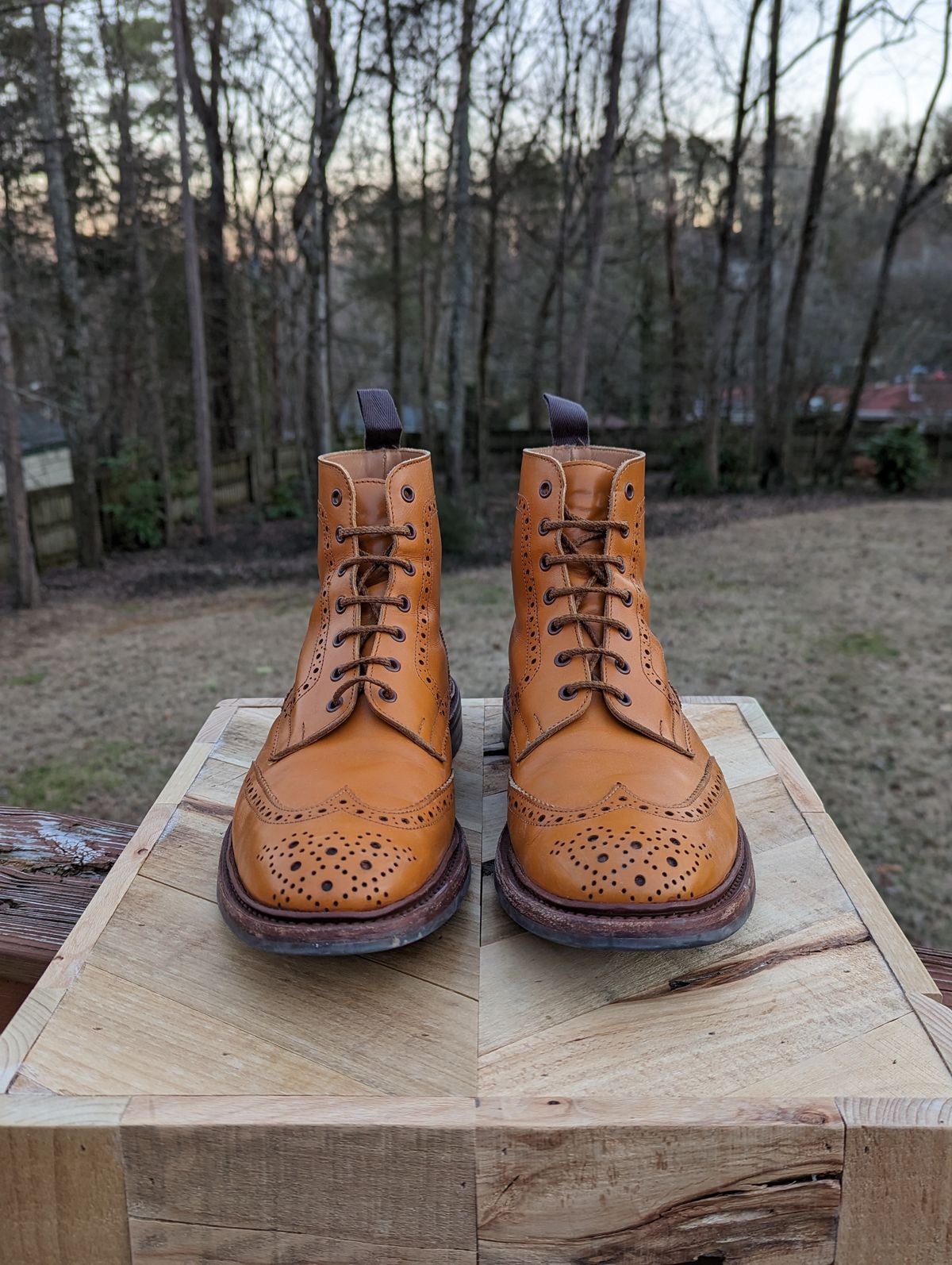 Photo by jrlyons21 on January 5, 2023 of the Tricker's Stow Country Boot in Acorn Antique.