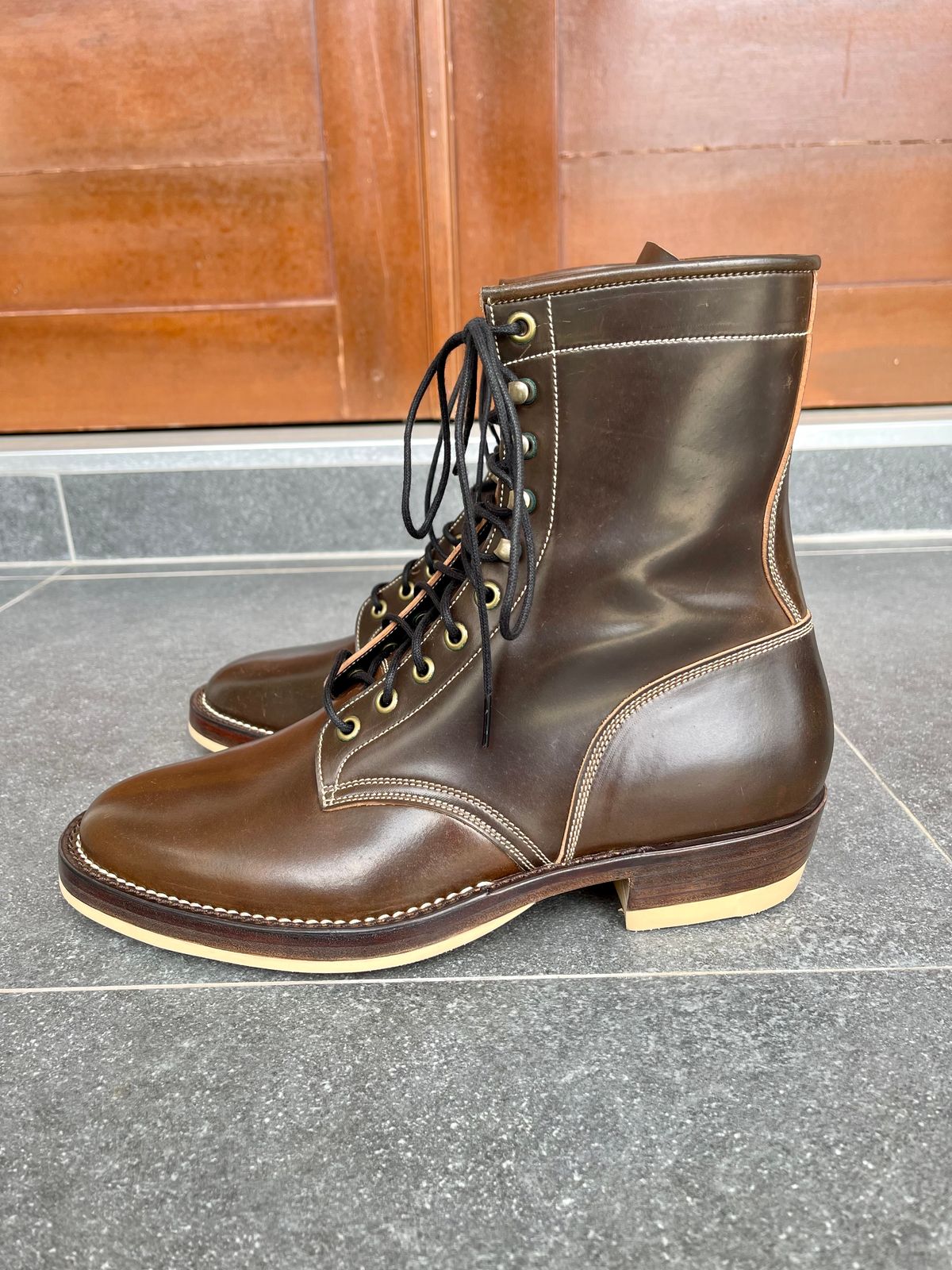 Photo by thebootscientist on October 1, 2022 of the Onderhoud SVC02 Packer Boot in Horween Dark Cognac Shell Cordovan.