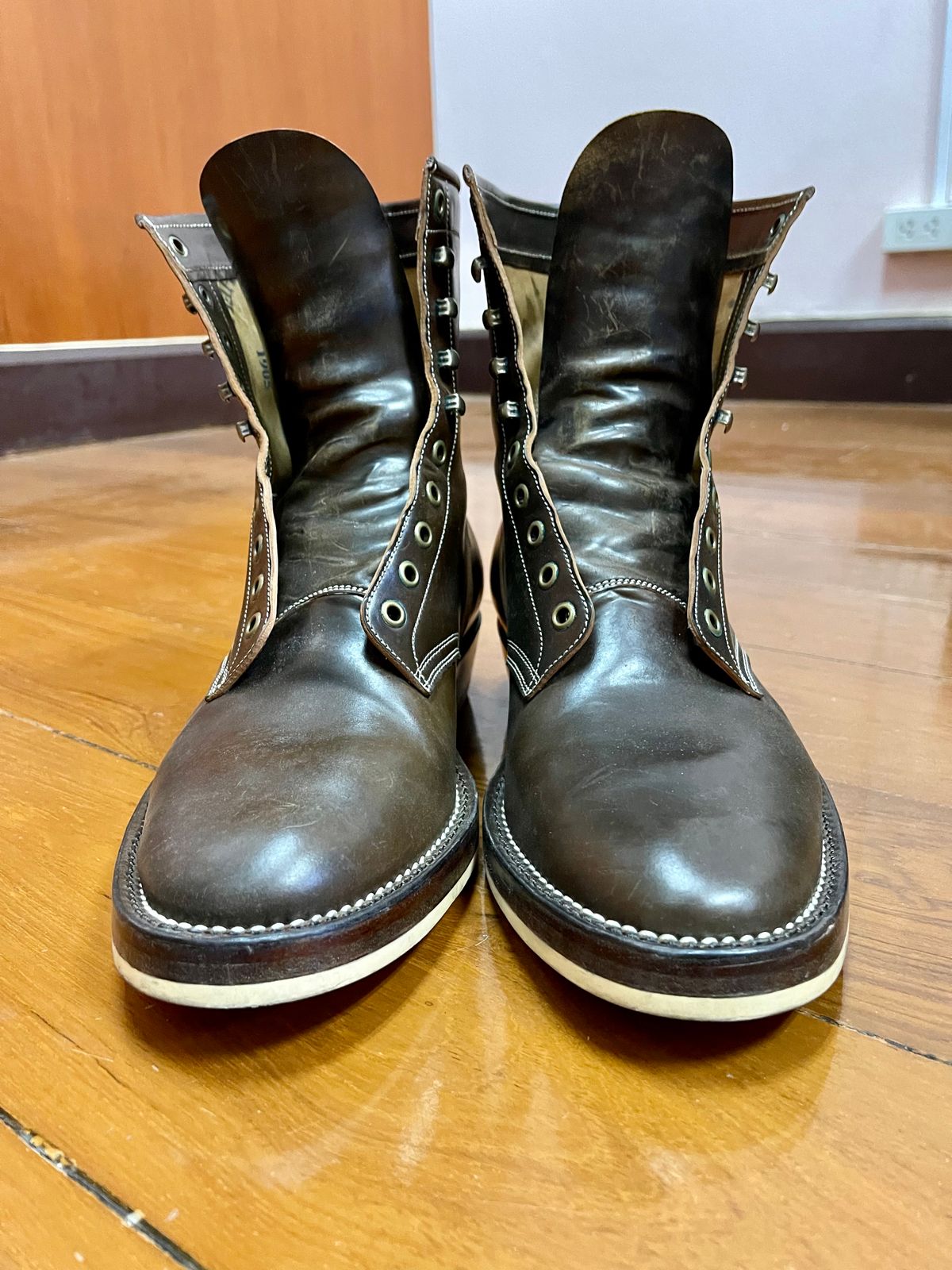 Photo by thebootscientist on November 2, 2022 of the Onderhoud SVC02 Packer Boot in Horween Dark Cognac Shell Cordovan.