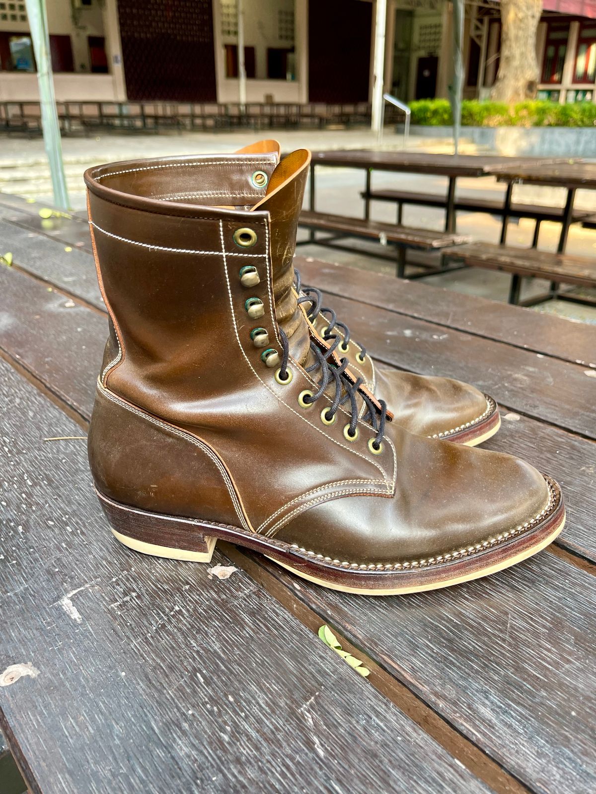Photo by thebootscientist on January 1, 2023 of the Onderhoud SVC02 Packer Boot in Horween Dark Cognac Shell Cordovan.