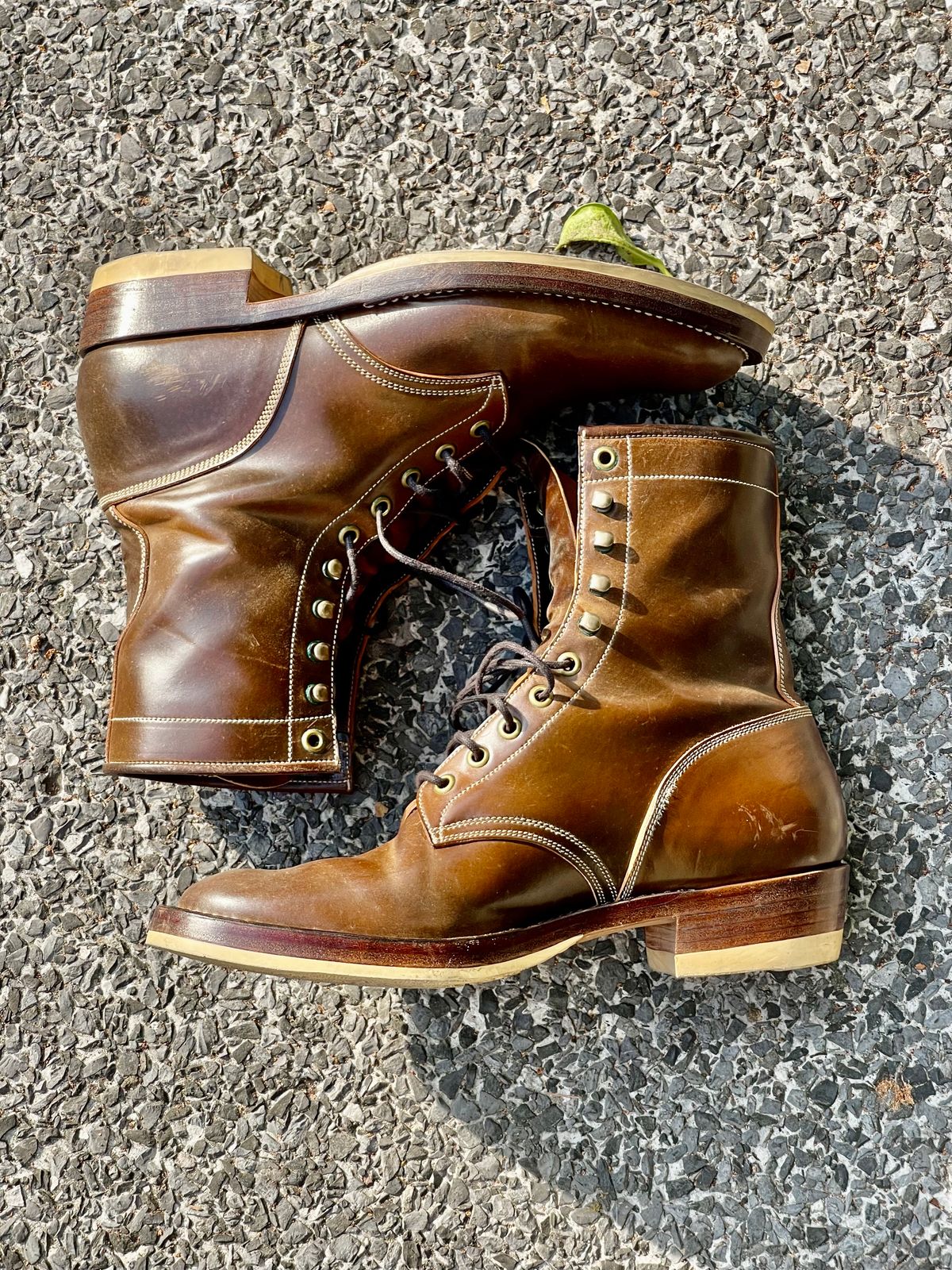 Photo by thebootscientist on February 1, 2023 of the Onderhoud SVC02 Packer Boot in Horween Dark Cognac Shell Cordovan.