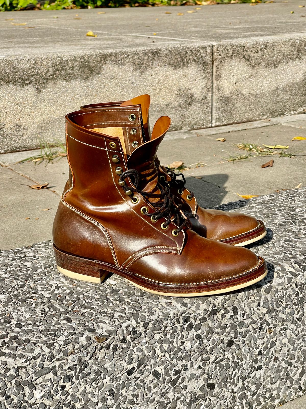 Photo by thebootscientist on February 1, 2023 of the Onderhoud SVC02 Packer Boot in Horween Dark Cognac Shell Cordovan.