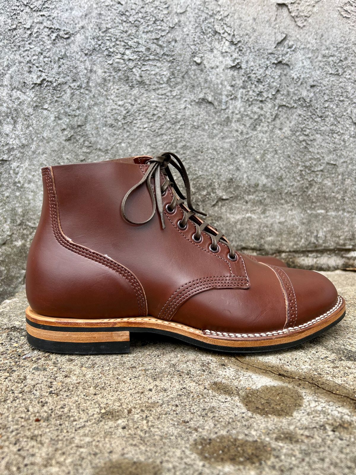 Photo by honestpanda on October 2, 2022 of the Viberg Boondocker BCT in Horween Pigment Brown Workshoe Butt.