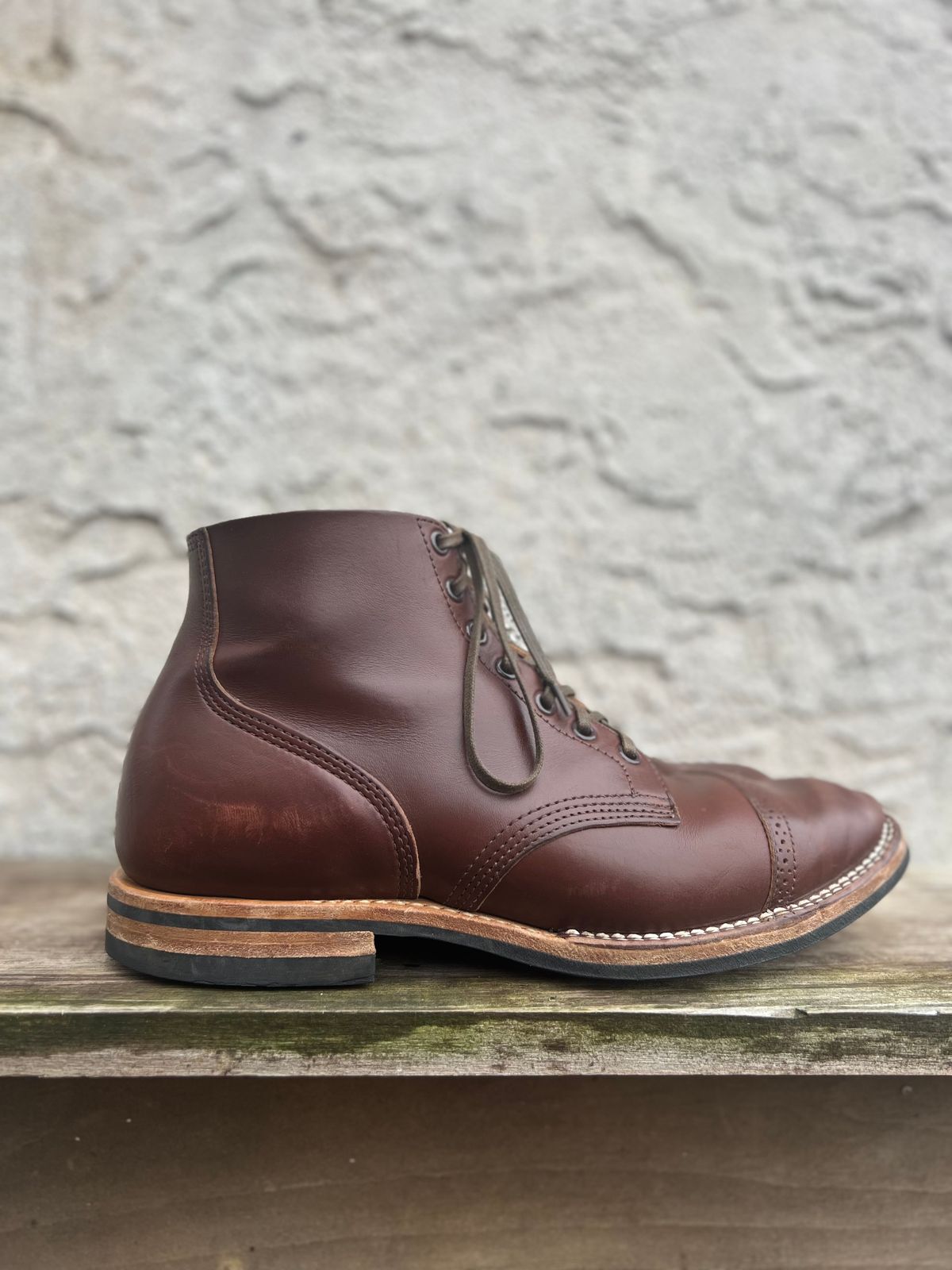 Photo by honestpanda on January 4, 2023 of the Viberg Boondocker BCT in Horween Pigment Brown Workshoe Butt.