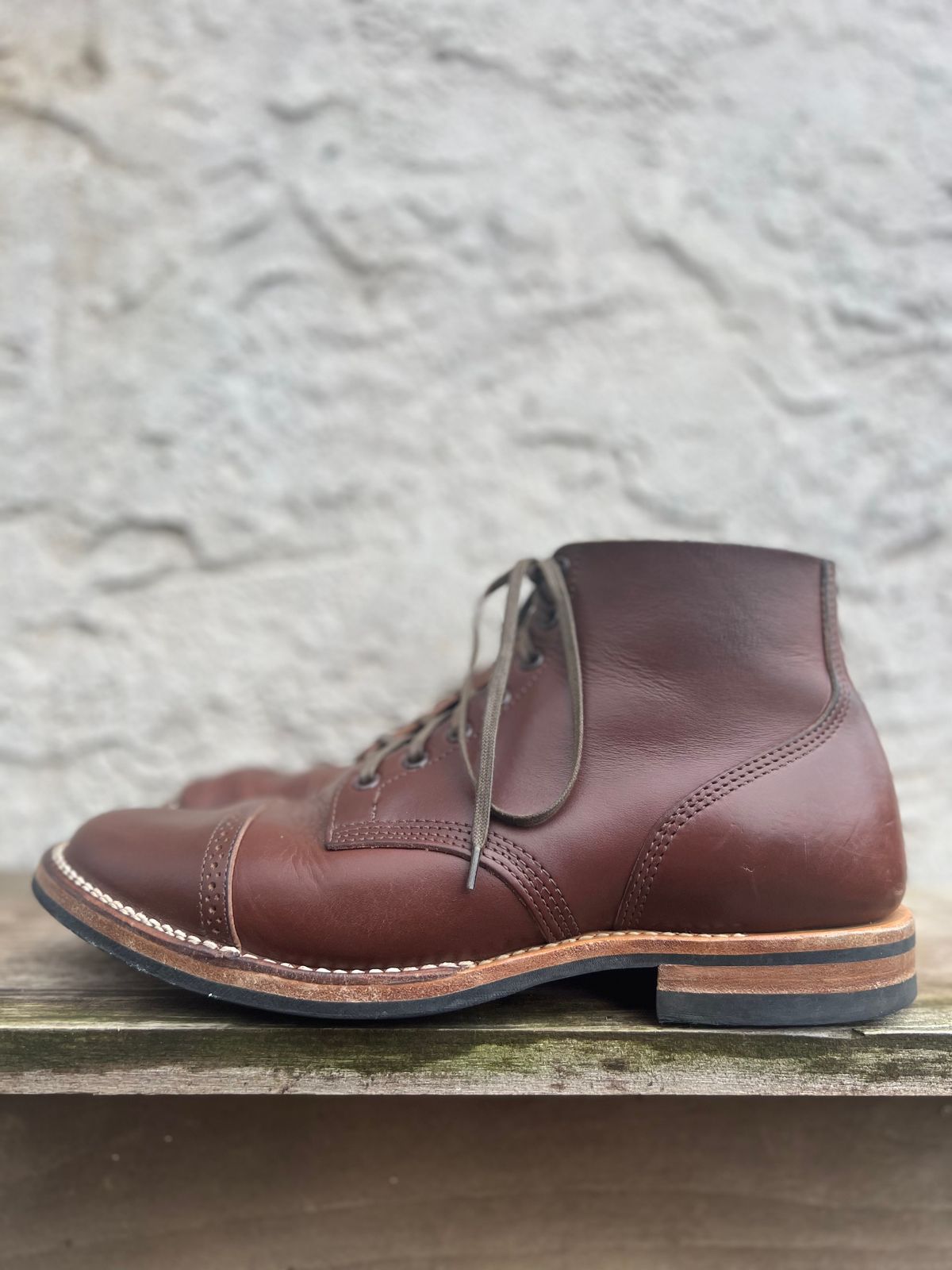 Photo by honestpanda on January 4, 2023 of the Viberg Boondocker BCT in Horween Pigment Brown Workshoe Butt.