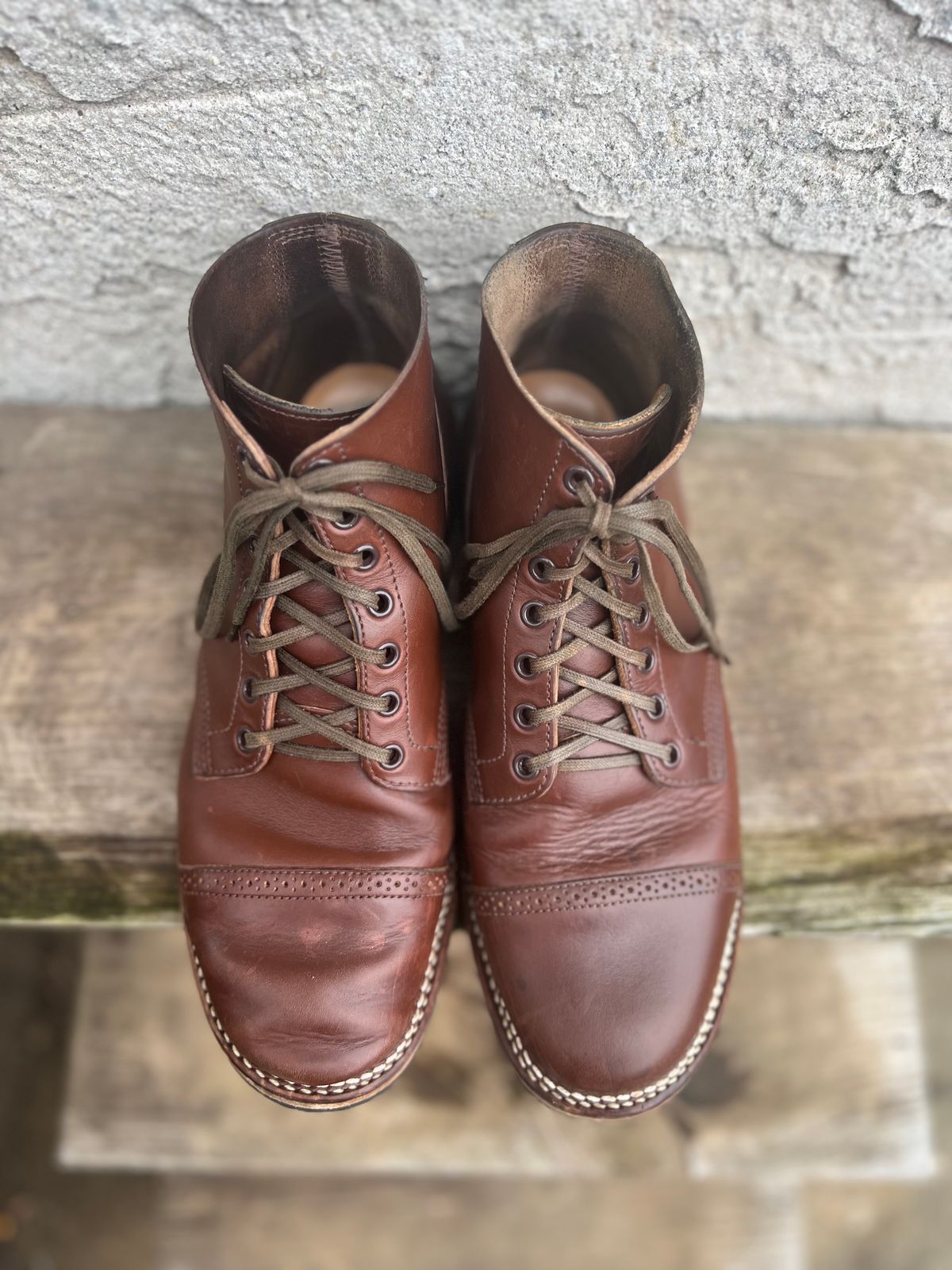 Photo by honestpanda on January 4, 2023 of the Viberg Boondocker BCT in Horween Pigment Brown Workshoe Butt.