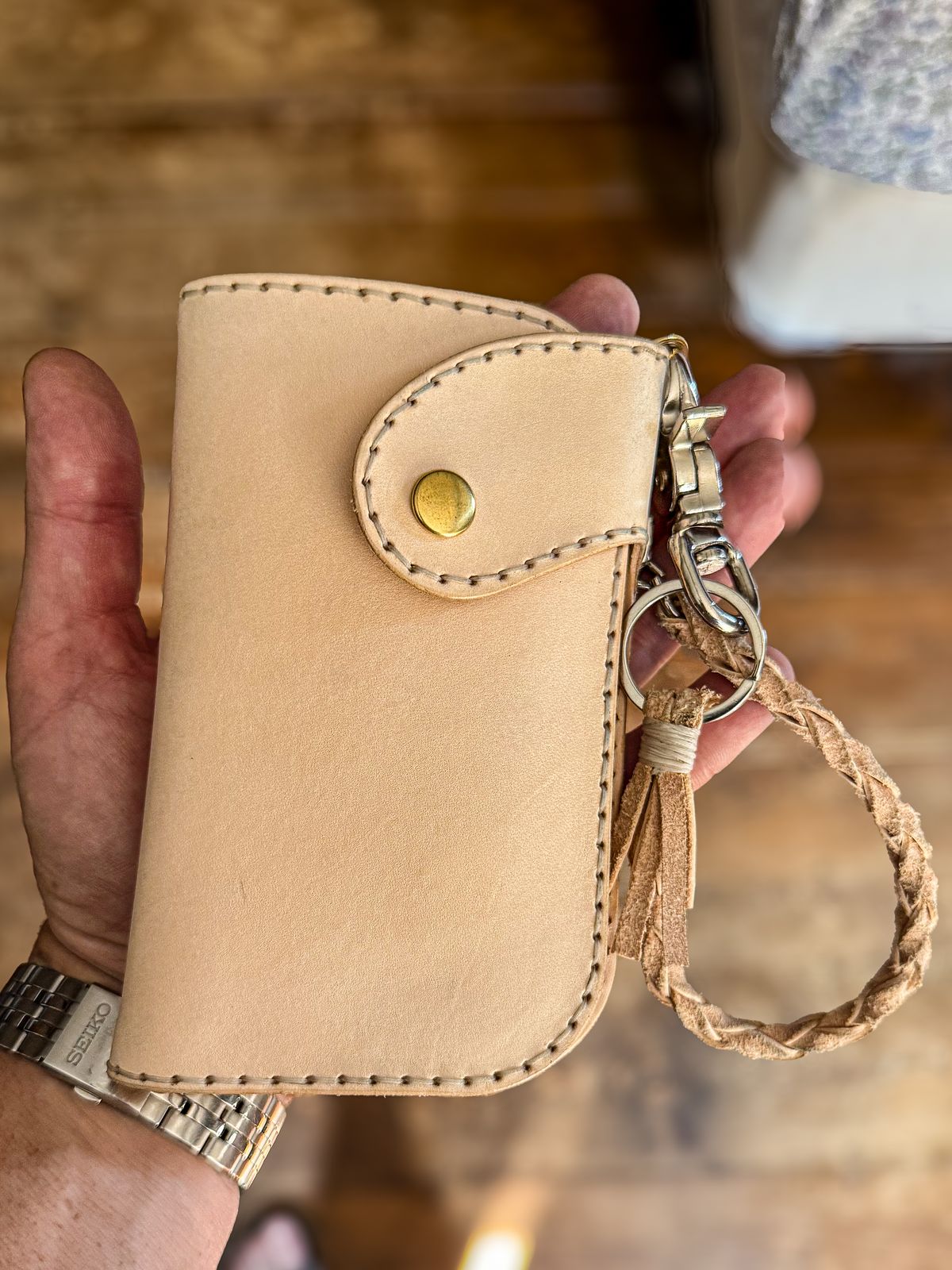 Photo by GoodtimeJohnny on August 11, 2025 of the Harker Leather Work Blue Ridge Billfold in Natural Veg Tan.