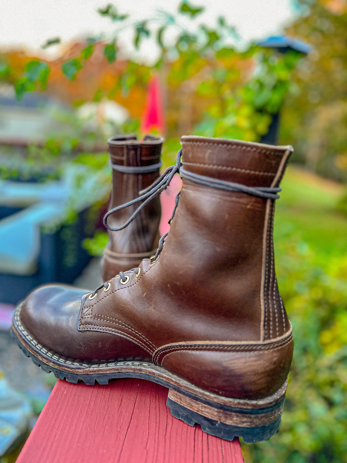Photo by GoodtimeJohnny on October 26, 2023 of the Nicks BuilderPro in Horween British Tan Chromexcel.