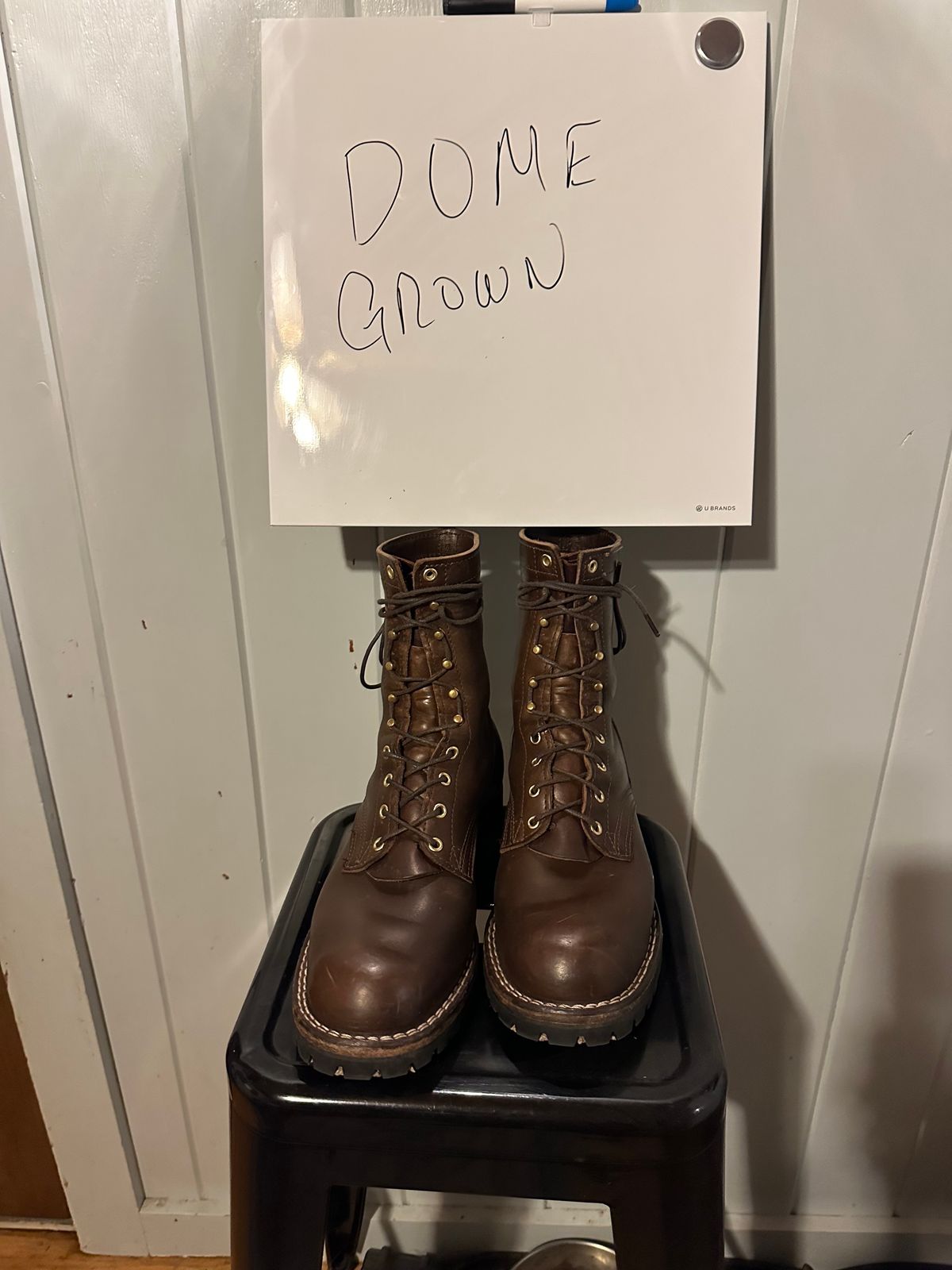 Photo by GoodtimeJohnny on November 5, 2023 of the Nicks BuilderPro in Horween British Tan Chromexcel.