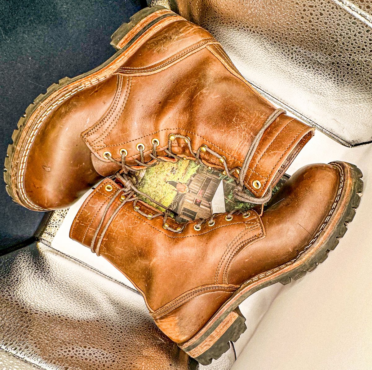 Photo by GoodtimeJohnny on December 4, 2023 of the Nicks BuilderPro in Horween British Tan Chromexcel.