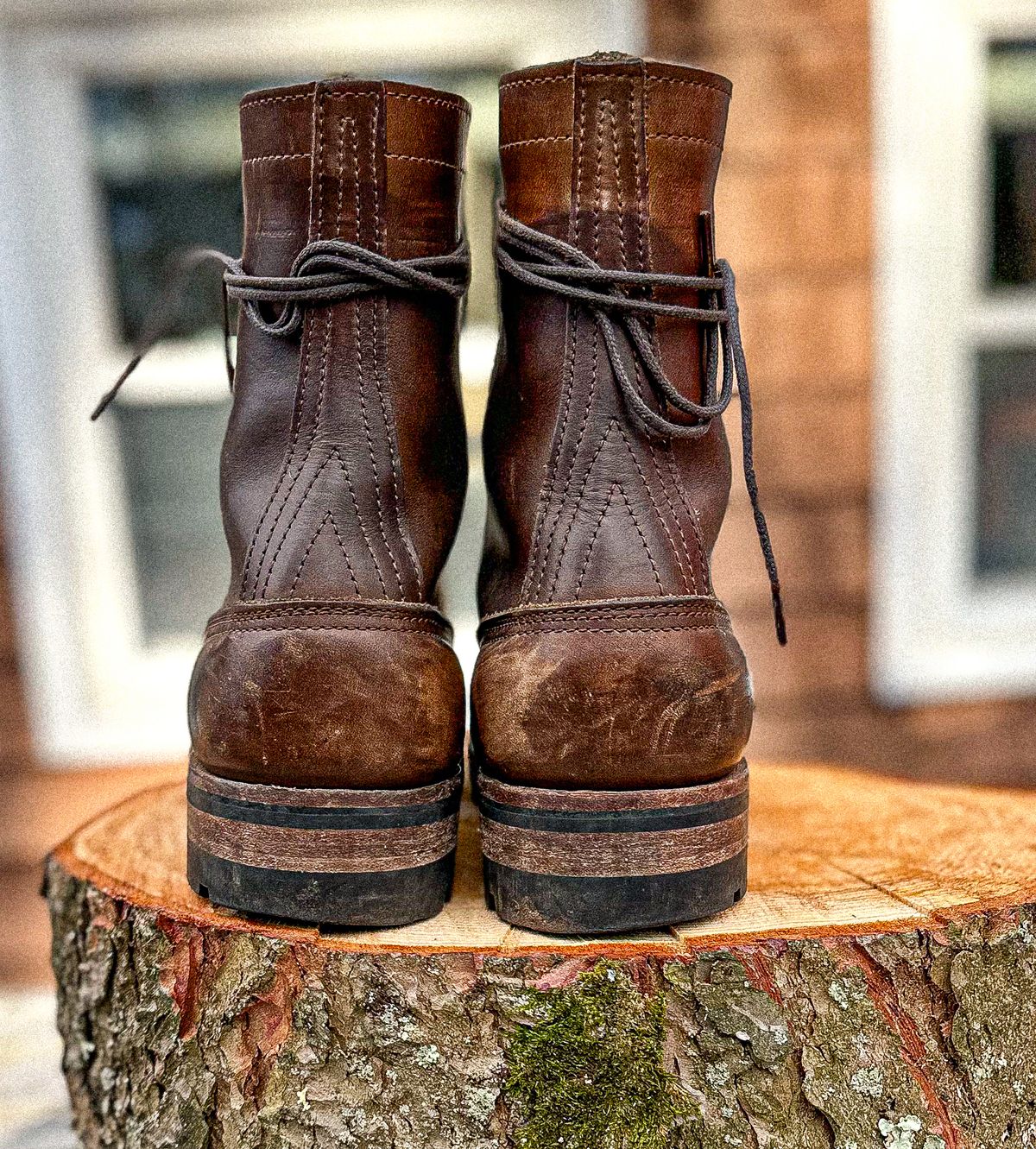 Photo by GoodtimeJohnny on January 4, 2024 of the Nicks BuilderPro in Horween British Tan Chromexcel.