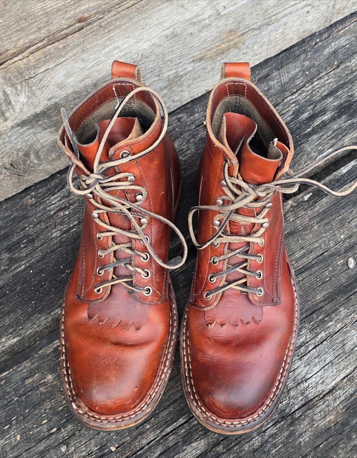 Photo by yorkpahomes on January 3, 2026 of the White's Bounty Hunter in Wickett & Craig Tan Oiled Latigo.