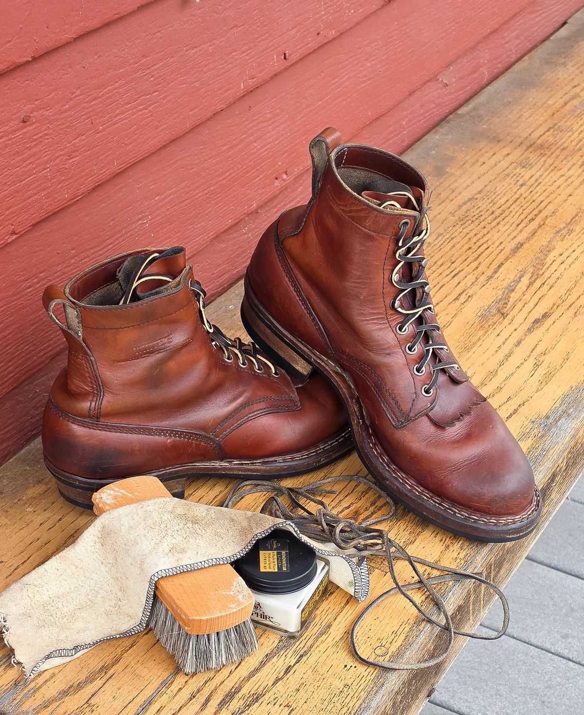 Photo by yorkpahomes on March 15, 2026 of the White's Bounty Hunter in Wickett & Craig Tan Oiled Latigo.