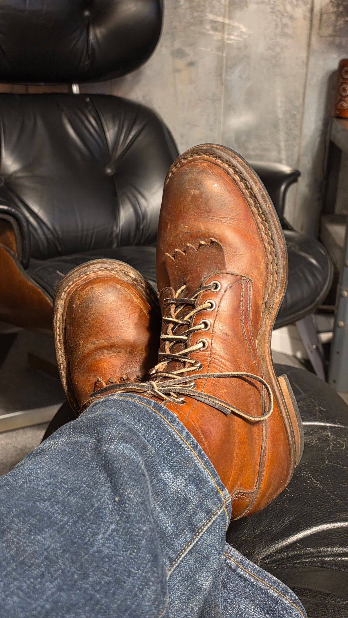 Photo by yorkpahomes on March 24, 2026 of the White's Bounty Hunter in Wickett & Craig Tan Oiled Latigo.