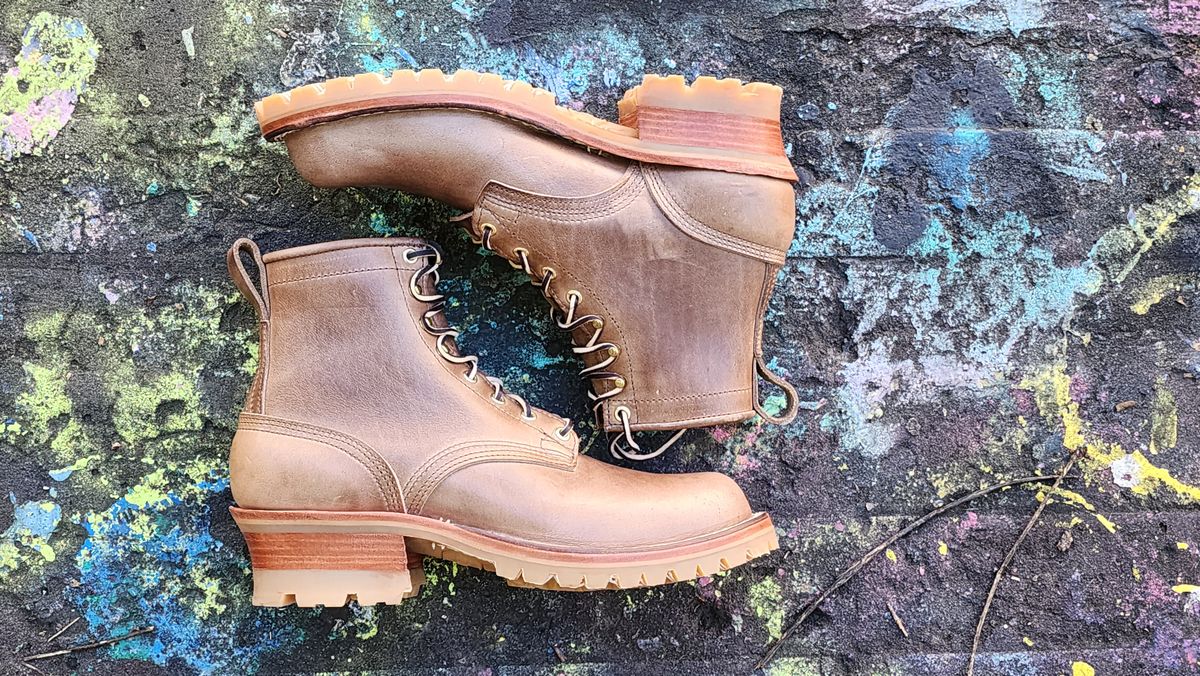 Photo by yorkpahomes on October 1, 2023 of the Nicks Urban Logger in Horween Natural Chromexcel.
