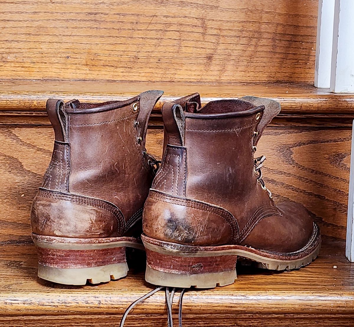 Photo by yorkpahomes on December 31, 2023 of the Nicks Urban Logger in Horween Natural Chromexcel.