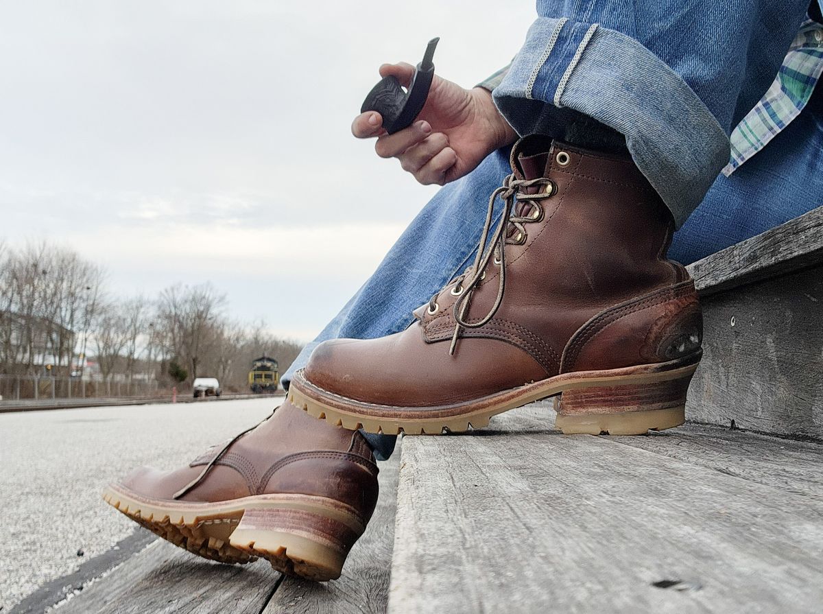 Photo by yorkpahomes on January 27, 2024 of the Nicks Urban Logger in Horween Natural Chromexcel.