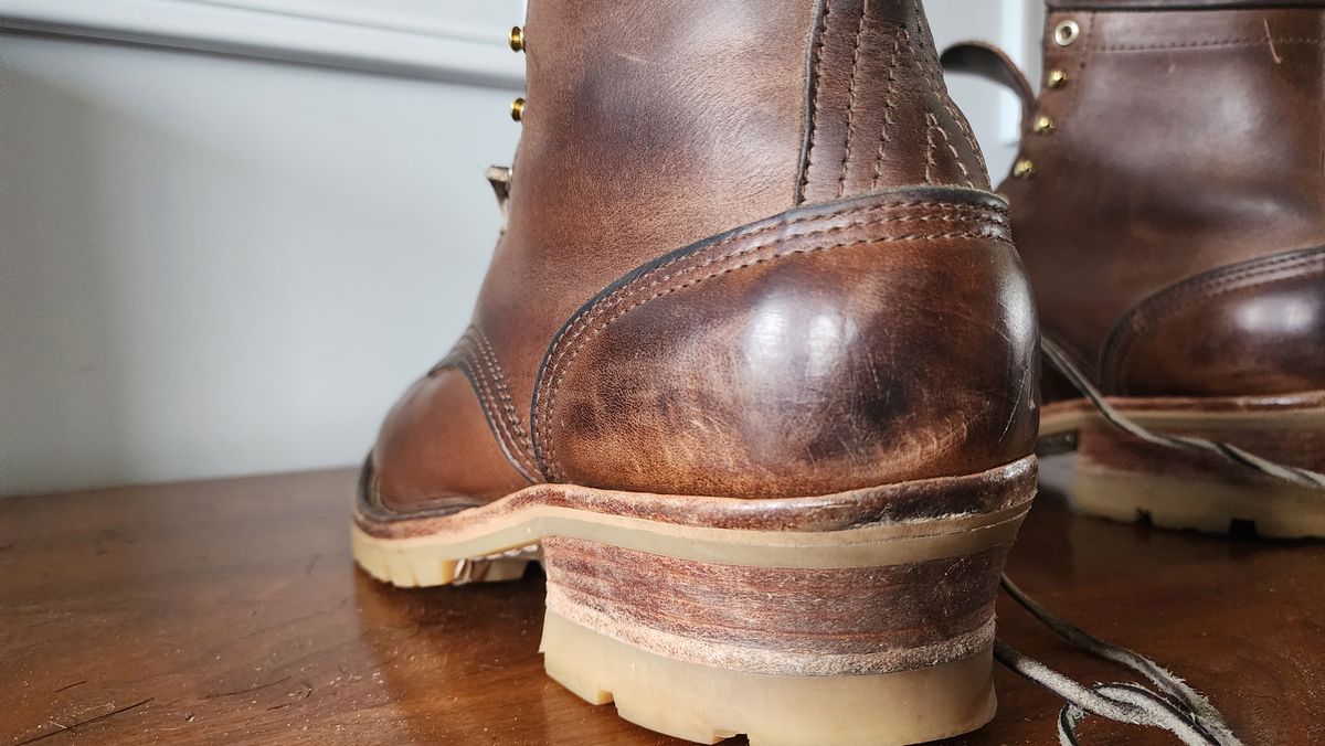 Photo by yorkpahomes on February 10, 2024 of the Nicks Urban Logger in Horween Natural Chromexcel.