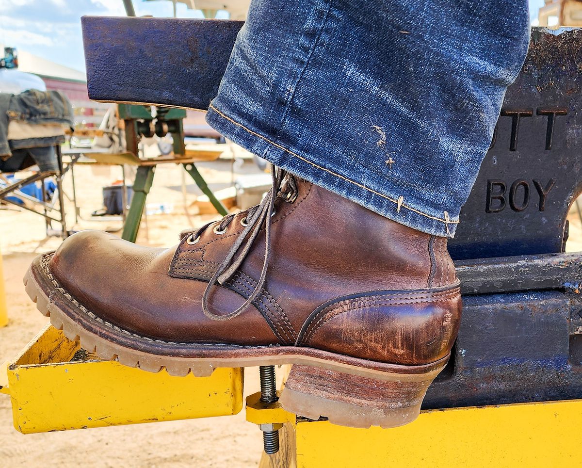 Photo by yorkpahomes on March 16, 2024 of the Nicks Urban Logger in Horween Natural Chromexcel.